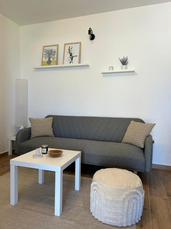 Ferienwohnung Zio Nino Sutomiscica Exterior foto
