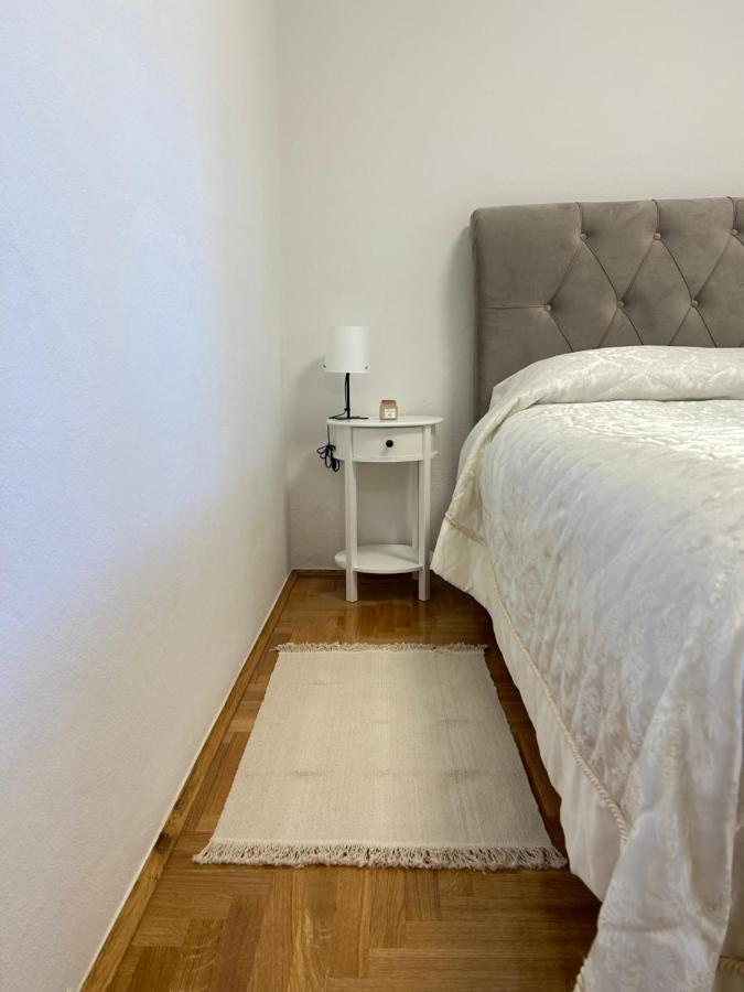 Ferienwohnung Zio Nino Sutomiscica Exterior foto